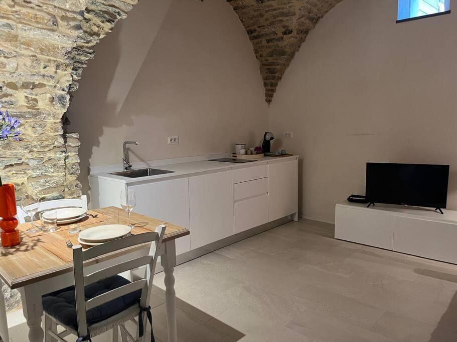 Studio Pietra E Charme Diano San Pietro Εξωτερικό φωτογραφία